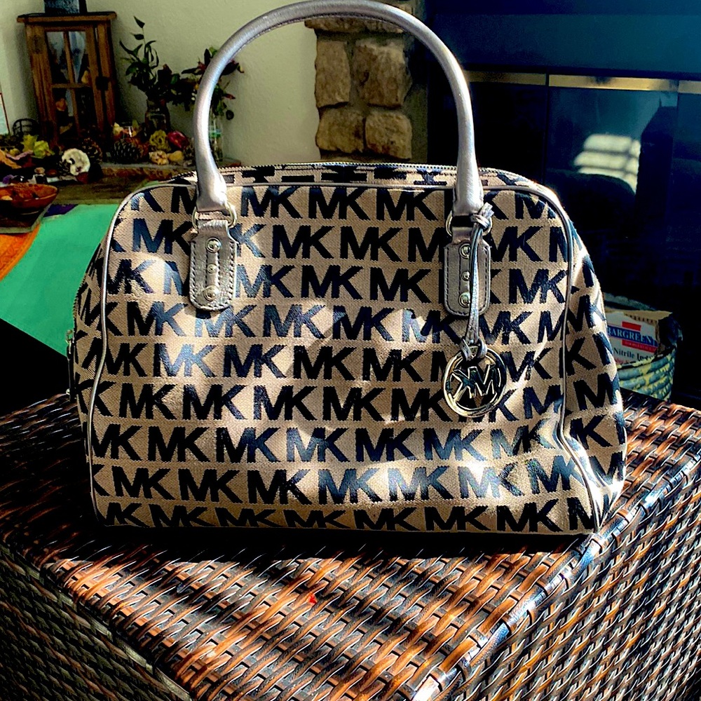 Michael Kors Cosmetic Weekender Travel Bag